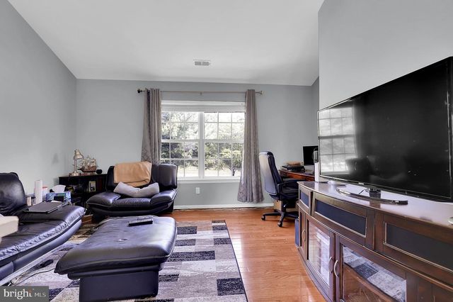 8 MADRIGAL CT, Germantown, MD 20876