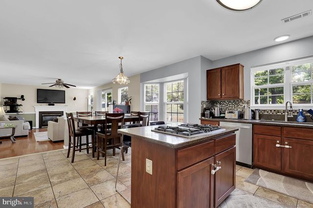 8 MADRIGAL CT, Germantown, MD 20876