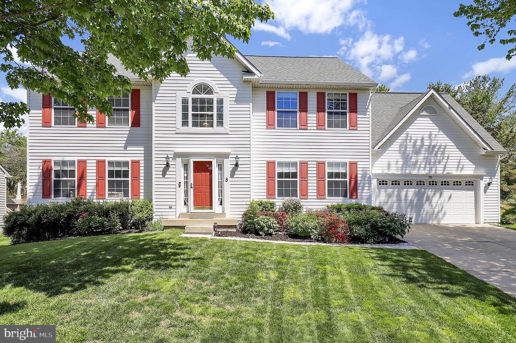 8 MADRIGAL CT, Germantown, MD 20876