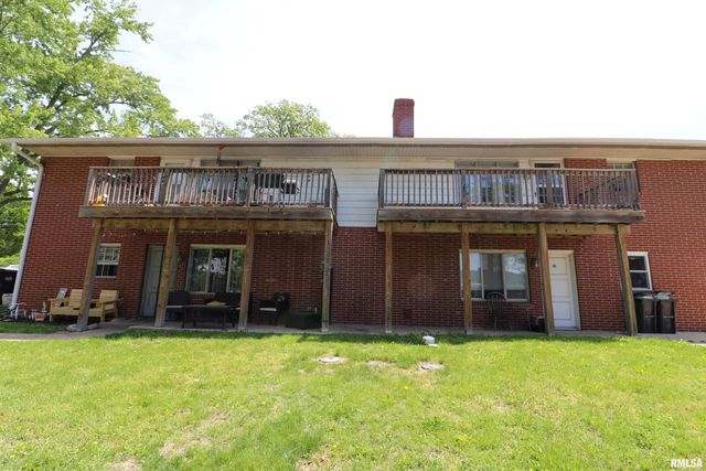 745 E SHORE Drive, Pekin, IL 61554