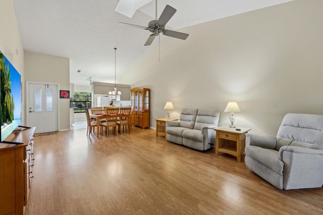 7873 SE Sugar Sand Circle, Hobe Sound, FL 33455