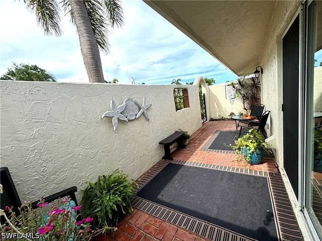 1455 Curlew AVE 1, Naples, FL 34102