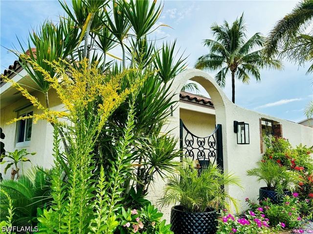 1455 Curlew AVE 1, Naples, FL 34102