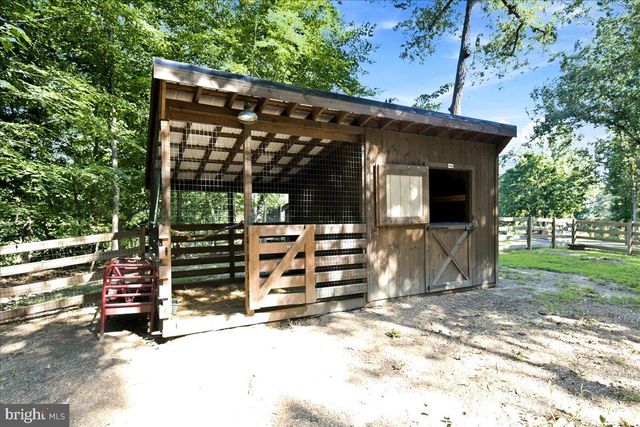 7785 SWAN LN, Owings, MD 20736