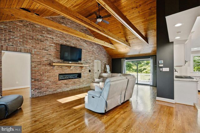 7785 SWAN LN, Owings, MD 20736
