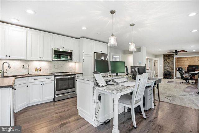 7785 SWAN LN, Owings, MD 20736