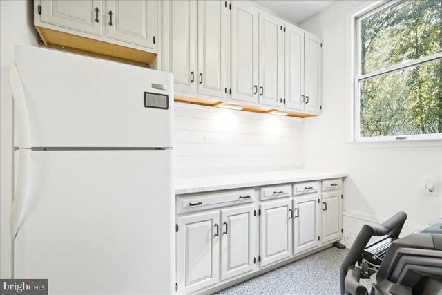 7785 SWAN LN, Owings, MD 20736