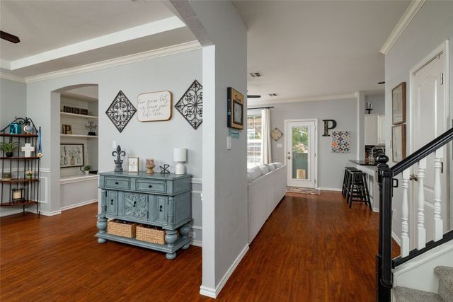 966 Cassion Drive, Lewisville, TX 75067