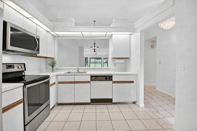 5477 Atlantic Palm Court B, Boynton Beach, FL 33437