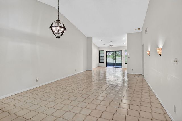 5477 Atlantic Palm Court B, Boynton Beach, FL 33437