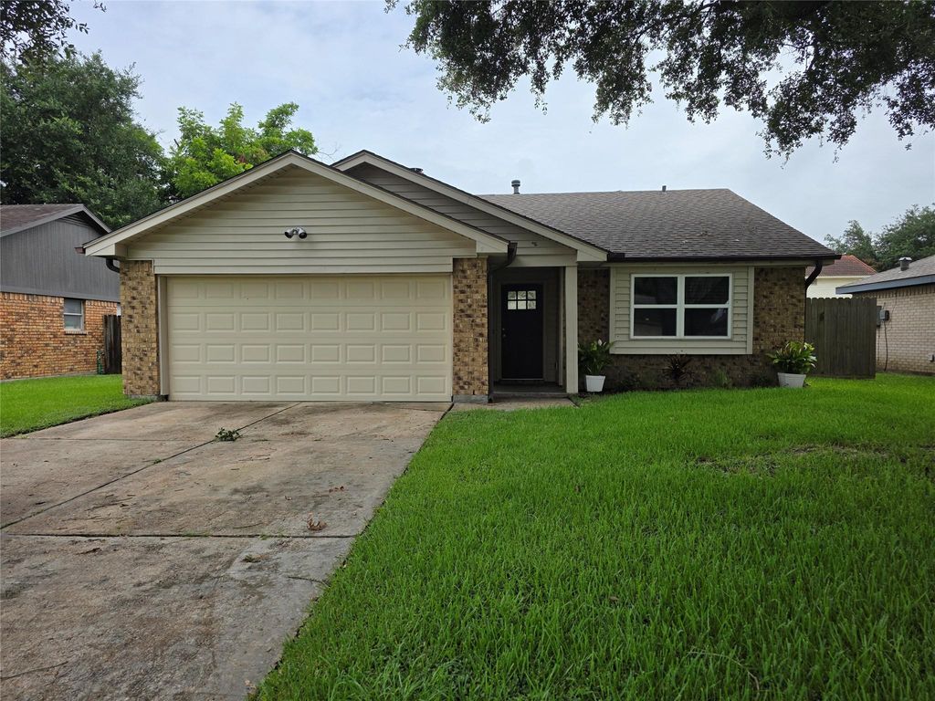6607 Rockfield Drive, Pasadena, TX 77505