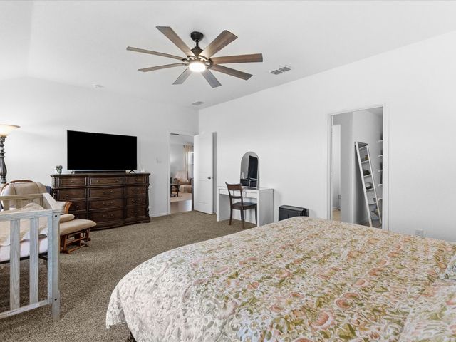 1377 Dillard Creek Drive, Fort Worth, TX 76247