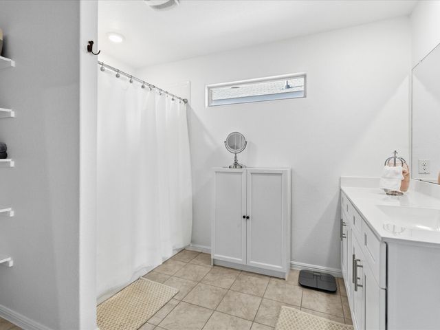 1377 Dillard Creek Drive, Fort Worth, TX 76247