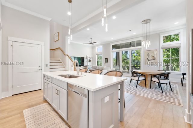 9 Grandview Ct, Hilton Head Island, SC 29926