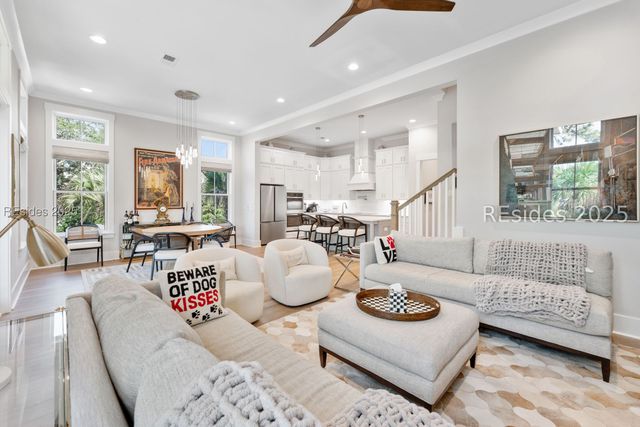 9 Grandview Ct, Hilton Head Island, SC 29926