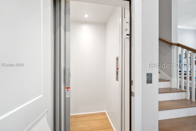 9 Grandview Ct, Hilton Head Island, SC 29926