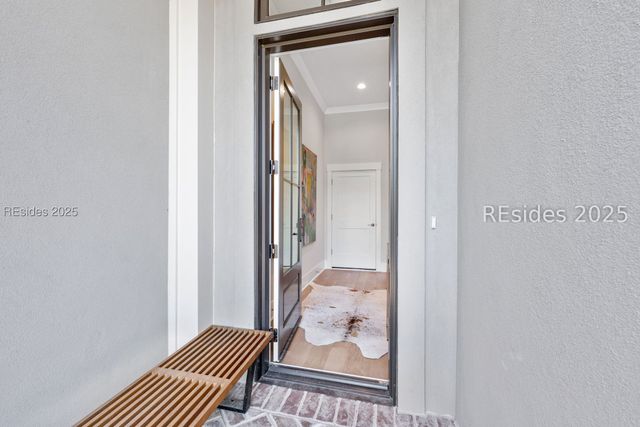 9 Grandview Ct, Hilton Head Island, SC 29926