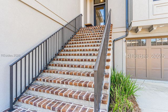 9 Grandview Ct, Hilton Head Island, SC 29926