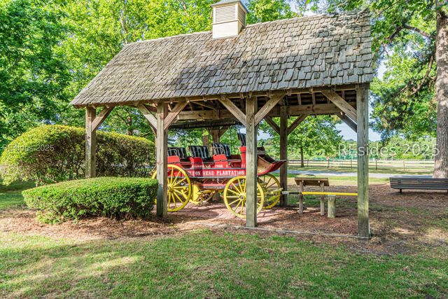 9 Grandview Ct, Hilton Head Island, SC 29926