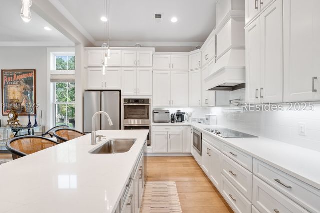 9 Grandview Ct, Hilton Head Island, SC 29926