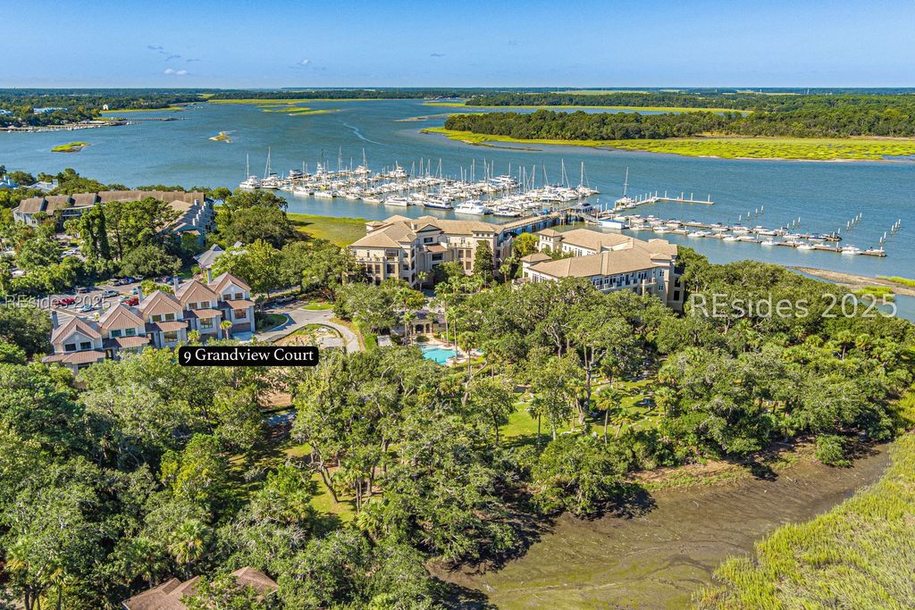 9 Grandview Ct, Hilton Head Island, SC 29926