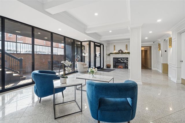 7510 Yellowstone Boulevard 4E, Rego Park, NY 11374