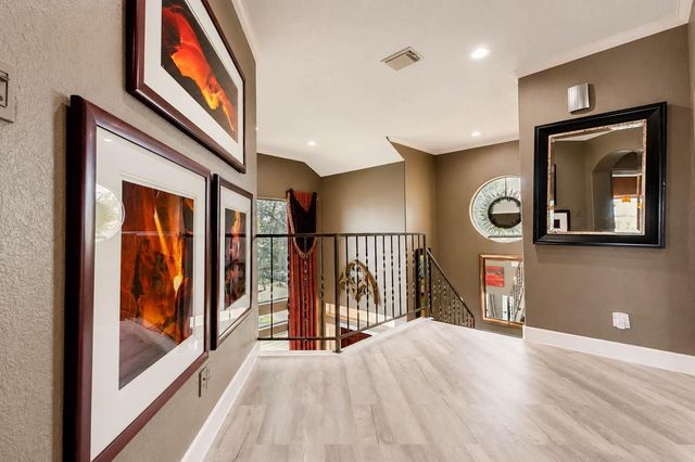 411 Harborside Way, Kemah, TX 77565