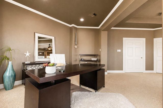 411 Harborside Way, Kemah, TX 77565