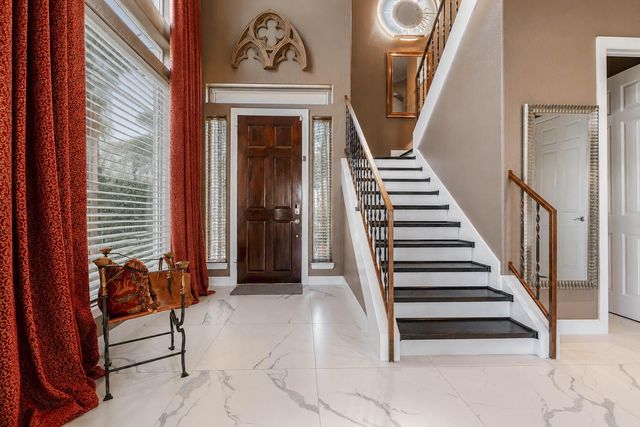 411 Harborside Way, Kemah, TX 77565