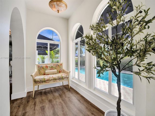 1128 Tyler St, Hollywood, FL 33019