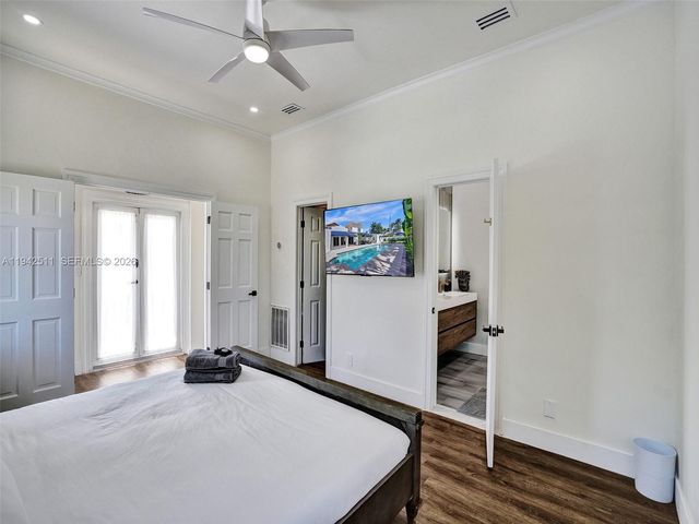 1128 Tyler St, Hollywood, FL 33019