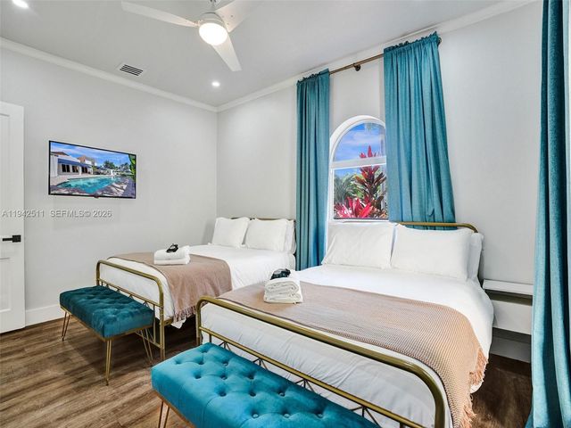 1128 Tyler St, Hollywood, FL 33019