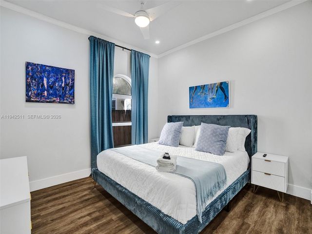 1128 Tyler St, Hollywood, FL 33019