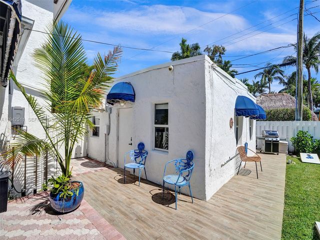 1128 Tyler St, Hollywood, FL 33019