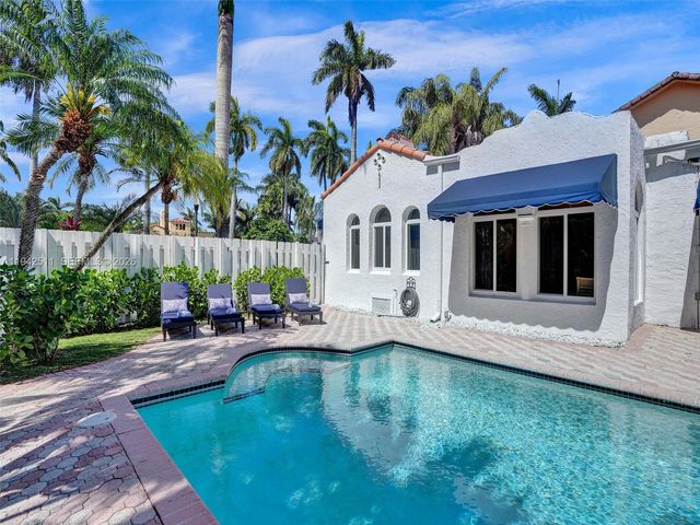 1128 Tyler St, Hollywood, FL 33019