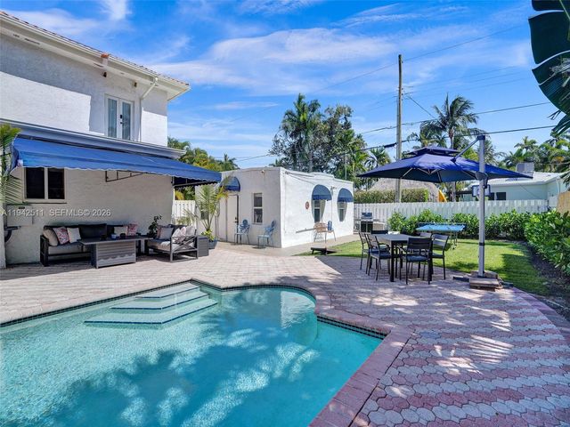 1128 Tyler St, Hollywood, FL 33019