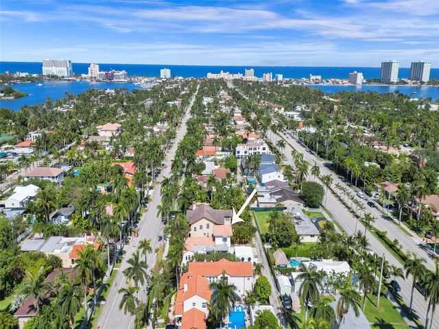 1128 Tyler St, Hollywood, FL 33019