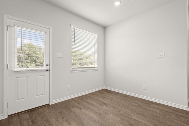 1504 Romans Road, Ennis, TX 75119