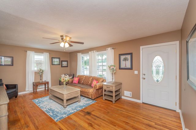 627 Oakdale Avenue, North Augusta, SC 29841