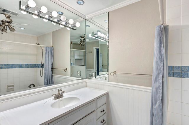 1135 W 31st Street, Houston, TX 77018