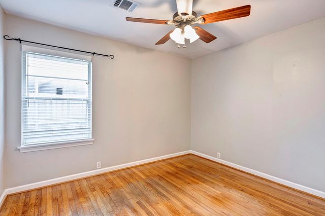 1135 W 31st Street, Houston, TX 77018