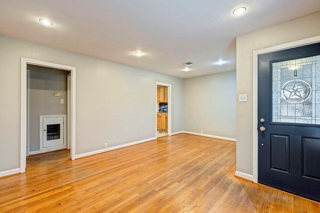 1135 W 31st Street, Houston, TX 77018