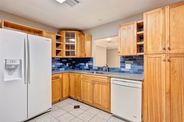 1135 W 31st Street, Houston, TX 77018