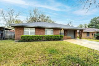 1135 W 31st Street, Houston, TX 77018