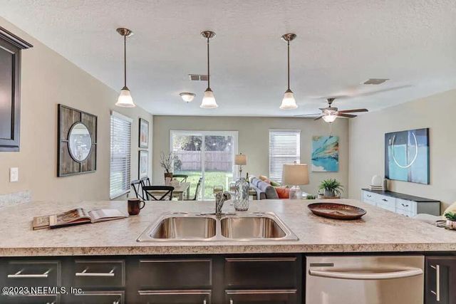 1308 LAKE SHORE Boulevard, Jacksonville, FL 32205