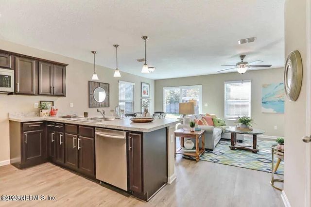 1308 LAKE SHORE Boulevard, Jacksonville, FL 32205