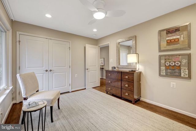 2806 OAKTON MANOR CT, Oakton, VA 22124