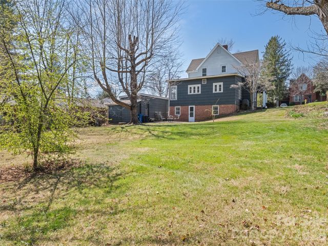 151 Hampton Heights, Canton, NC 28716