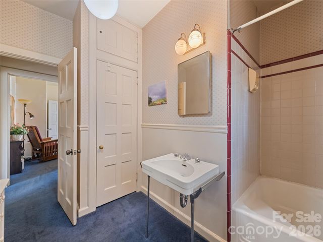 151 Hampton Heights, Canton, NC 28716