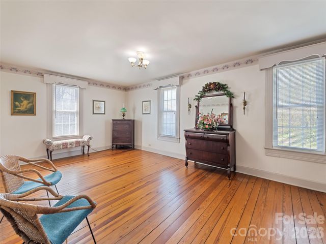 151 Hampton Heights, Canton, NC 28716